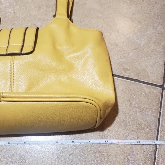 Villager Yellow Shoulder Bag - Picture 8 of 8